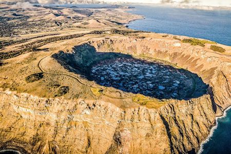 Private Full Day Tour on Easter island "The Highlights"