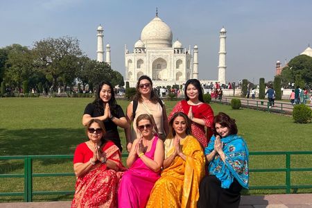 Taj Mahal & Agra Tour by Gatiman Train From Delhi - All Inclusive