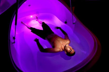 One 60-minute float session at Cloud Aquatic