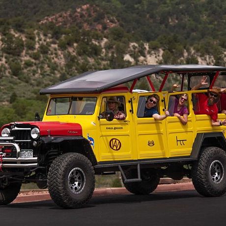 Foothills, History, and Garden of the Gods Jeep Tour