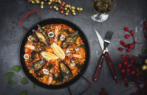 Spanish Paella Cooking Lesson