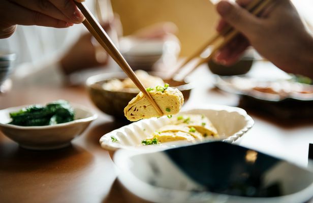 Japanese Street Food: Okonomiyaki