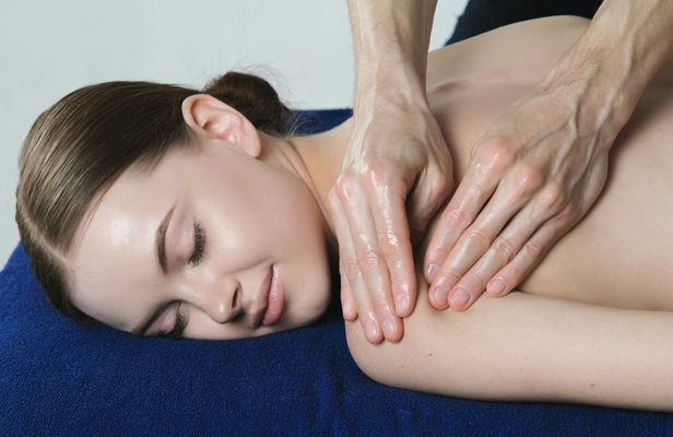 Deep Tissue Massage with CBD Oil in NYC