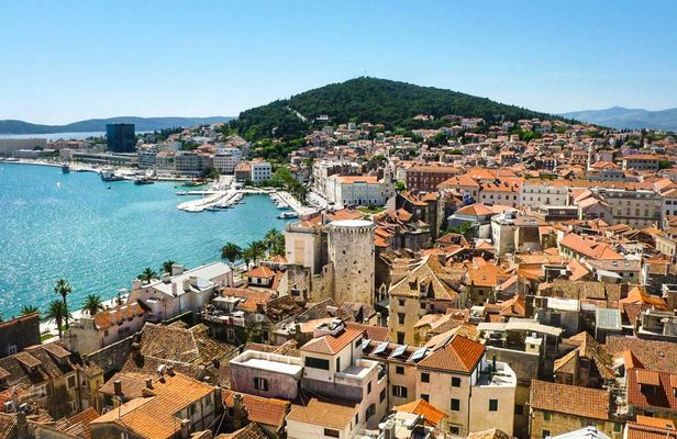 Split walking tour
