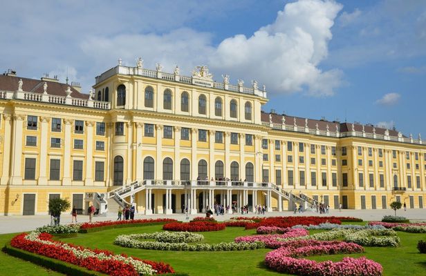 Schönbrunn Palace Visit and Vienna City Tour