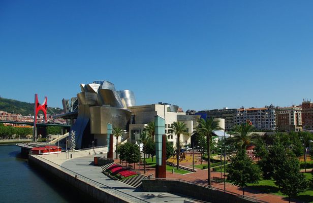 Guggenheim Bilbao Museum private tour