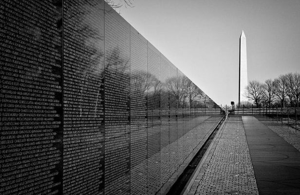Discover DC bus tour and boat cruise