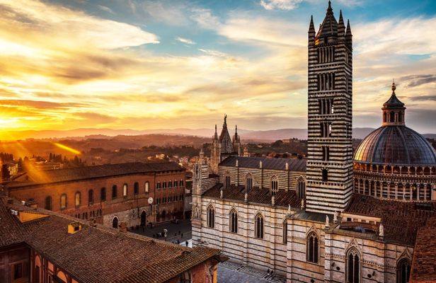 Siena, San Gimignano, Monteriggioni and Chianti with lunch