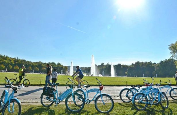 Bike tour of Versailles Palace with skip-the-line tickets