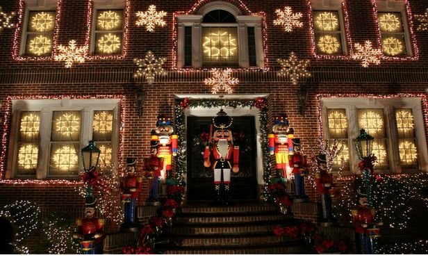 Christmas lights tour in Dyker Heights, Brooklyn