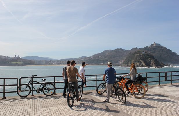 San Sebastian city bicycle tour