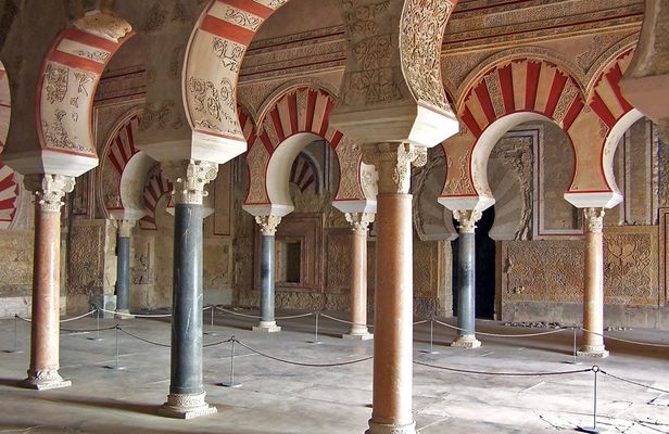 Guided tour of the Azahara Medina