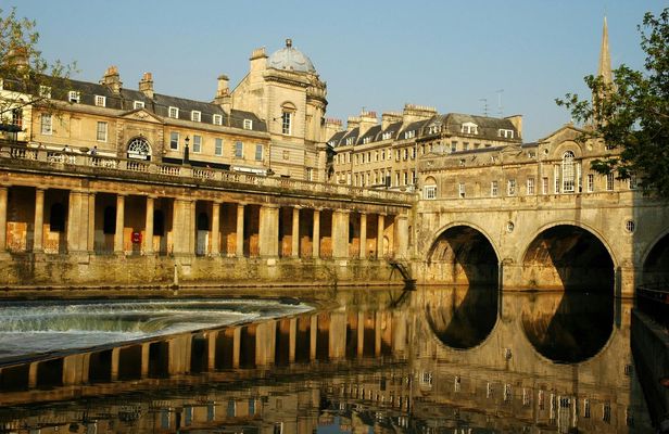 Ye Olde England tour with Stonehenge, Bath and Stratford