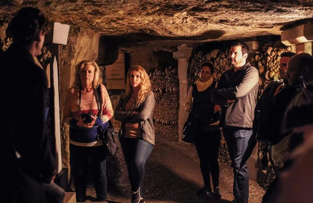 Paris Catacombs Tour with Access to Secret Rooms