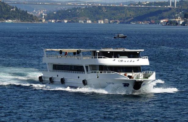 Bosphorus cruise, Dolmabahce Palace and Two Continents tour