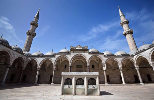 Skip the line Topkapi Palace and Süleymaniye Mosque