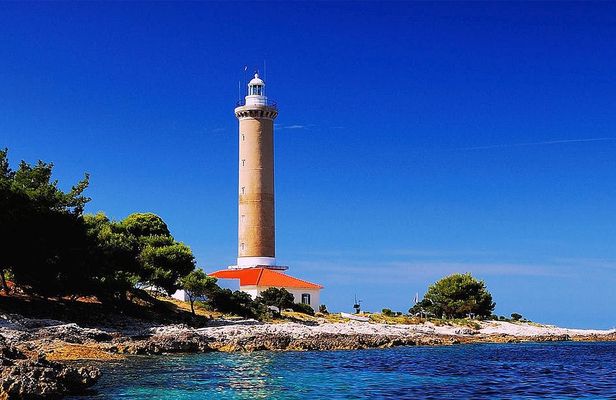 Saharun beach full-day tour from Zadar
