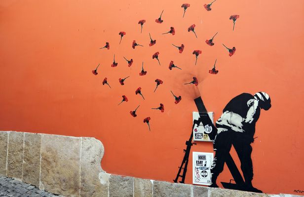 Lisbon street art guided tour