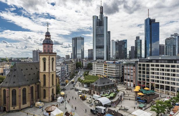 Frankfurt public walking tour