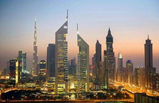 Three in one in Dubai: city tour, dhow cruise and desert safari