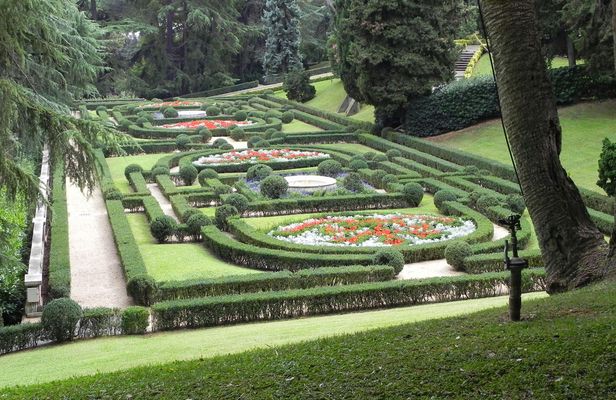 Vatican Garden tour with Vatican Museums and Sistine Chapel
