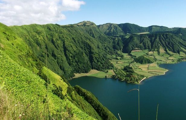 Full-day jeep tour to Sete Cidades and Lagoa do Fogo