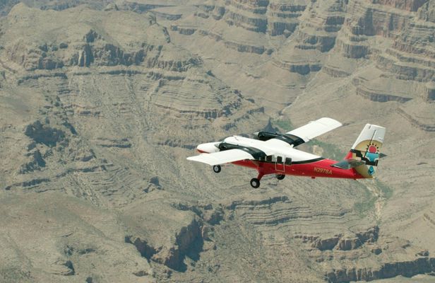 Grand Discovery scenic flight and Hummer tour in the Grand Canyon