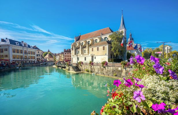 Annecy half-day trip from Geneva with guided walking tour