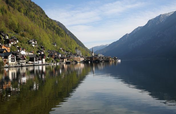 Hallstatt half-day trip from Salzburg by bus