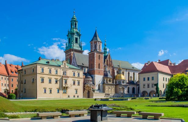 Wawel Castle's Greatest Exhibitions with English Guide