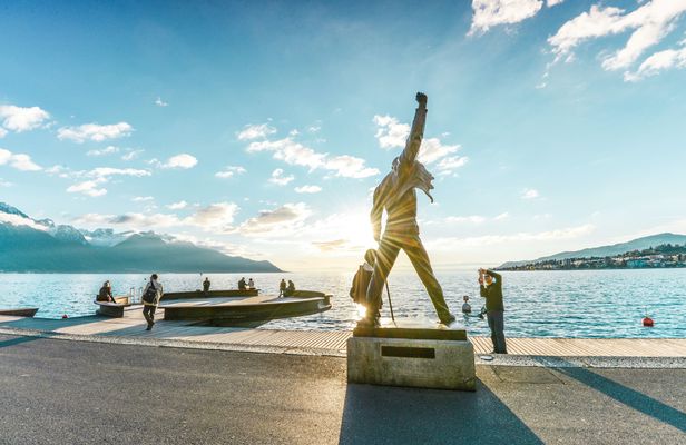 Chaplin, Montreux and Chillon Castle gold tour with cruise from Lausanne