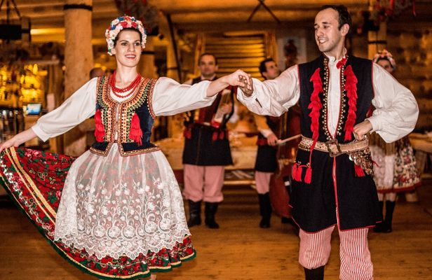 Polish Folk Show and Traditional Dinner
