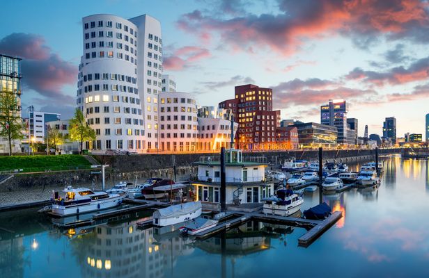 Düsseldorf private walking tour