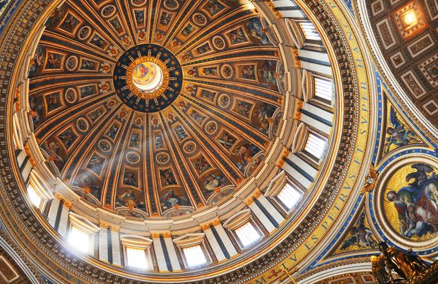 St. Peter’s Dome climb with guided tour of the Basilica and Papal Crypts