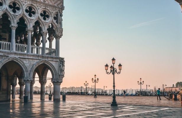 Self-guided Discovery Walk in Venice's Castello and San Marco