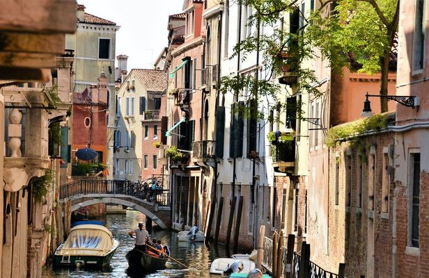 Self-guided Discovery Walk in Venice's Cannaregio