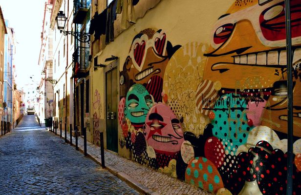 Self-guided Discovery Walk in Lisbon’s Bairro Alto and Bica: fun figures and fabulous views
