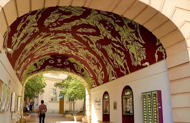 Self-guided discovery walk in Vienna’s center