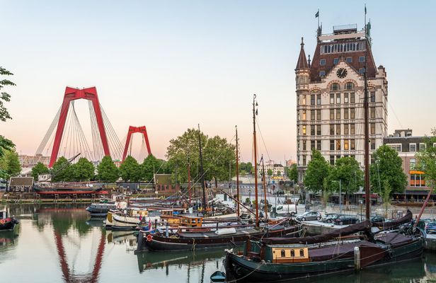 Self-guided discovery walk of Rotterdam's sights and secrets