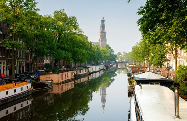 Self-guided discovery walk in Amsterdam’s Jordaan neighborhood