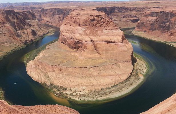 Antelope Canyon, Lake Powell and Horseshoe Bend 2 day private tour