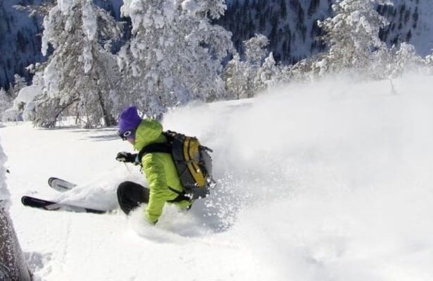 Slalom and alpine skiing experience
