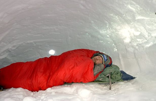 Arctic overnight survival workshop