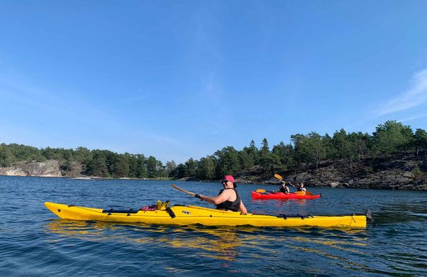 Stockholm Archipelago Kayak Tour with Lunch Meal