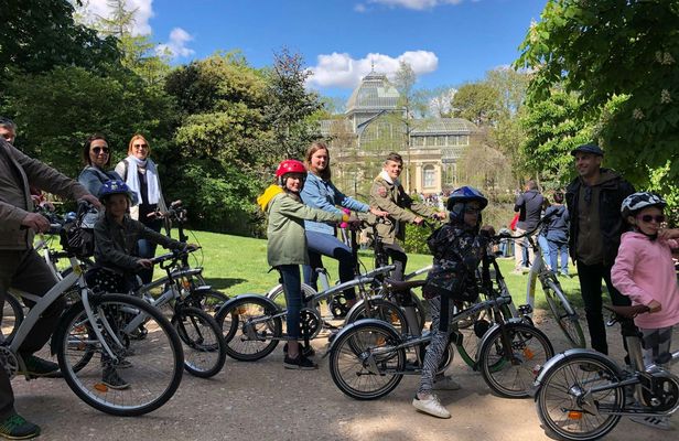 Retiro Park bike or e-bike tour in Madrid