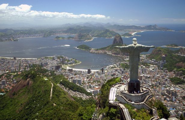 Sugarloaf, Selaron Steps and Christ Redeemer full-day tour with optional barbecue lunch