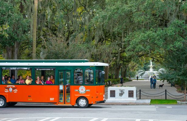 Old Town Trolley tours of Savannah