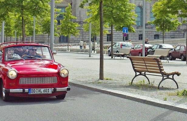 Berlin XXL 2-hour Trabi safari