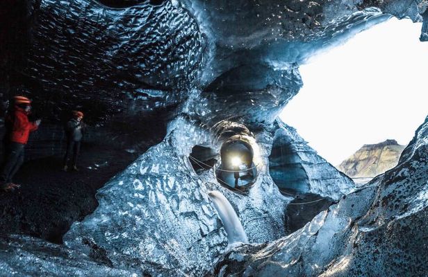 Walk under an ice cave under the Katla Volcano