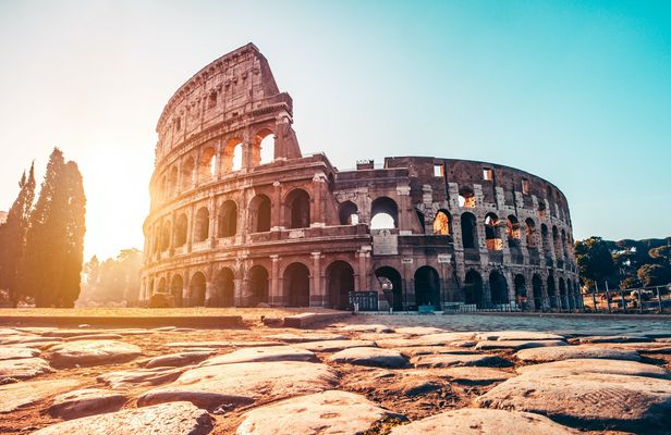 Colosseum and Roman Forum Semi-Private Guided Tour
